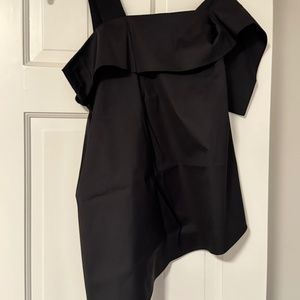 Brand new Roland Mouret Black Asymmetrical Top Black